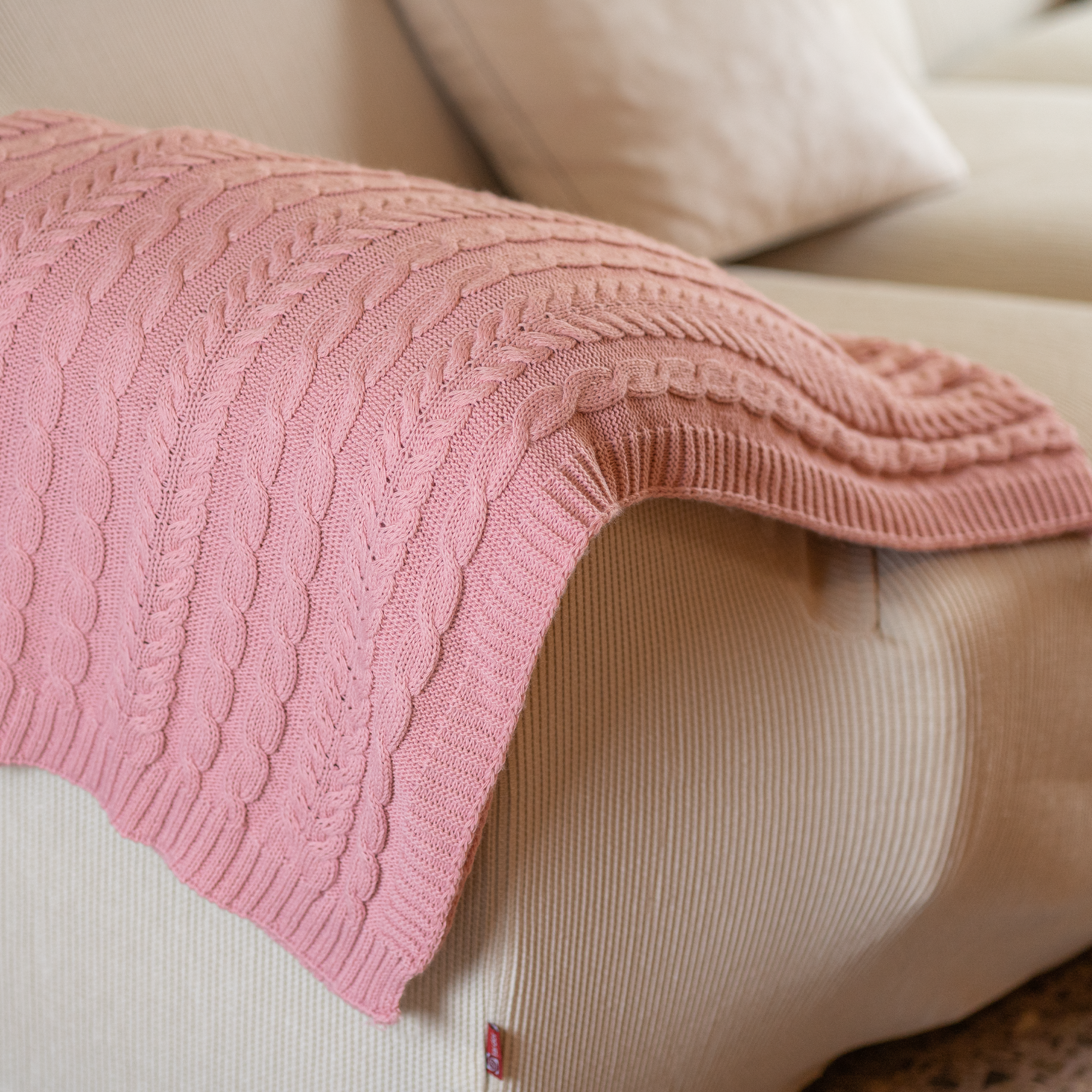 PINK LAUREL TRICOT BLANKET