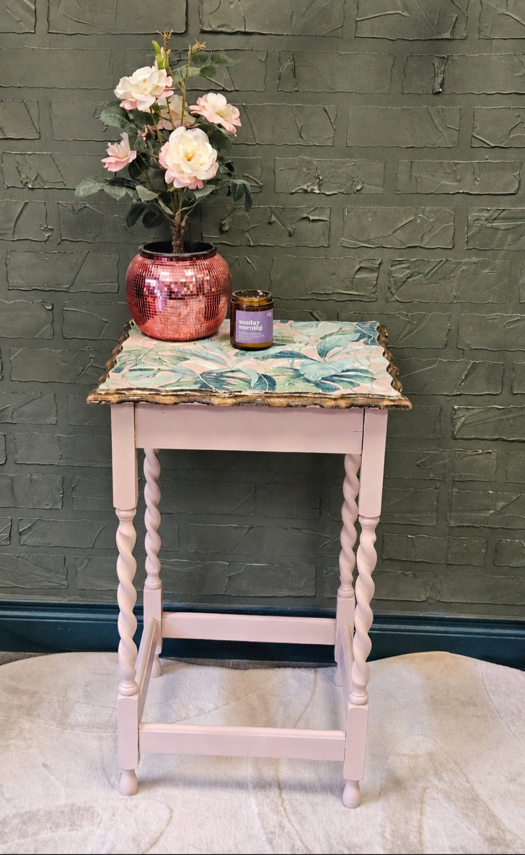 The Pink De Vine
